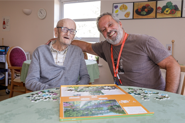 Ron and Paulo doing jigsaw