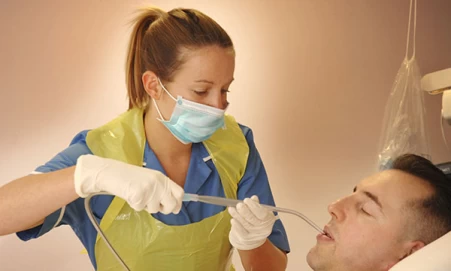 How-to-undertake-suctioning-of-the-mouth-in-the-adult