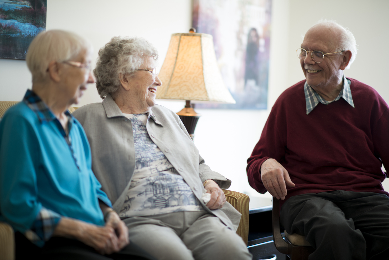 seniors-in-care-home