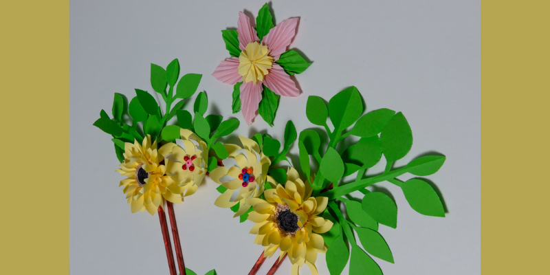 Image of flowers crafted with paper.