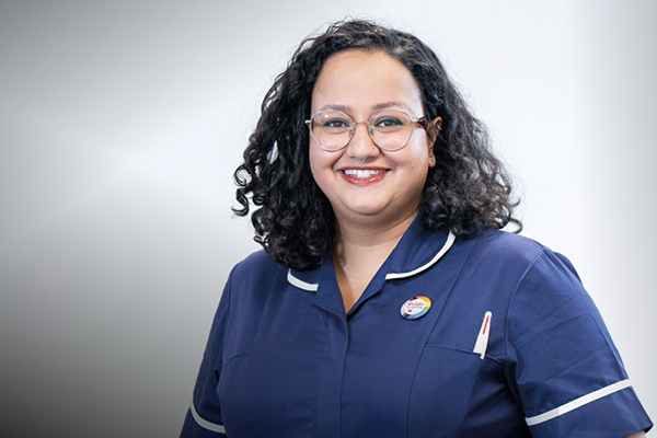 Female nursing staff 600x400