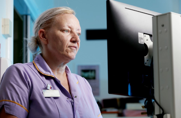 Member accessing MSS Member accessing MSS