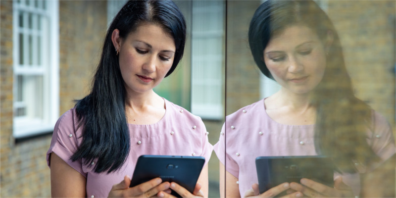 Lady with a computer tablet