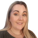 Headshot of blog author Laura Daukintis