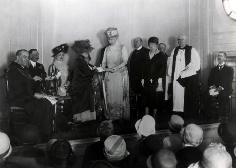Queen Mary Sarah Swift opening @Model.StoryImage.Alt