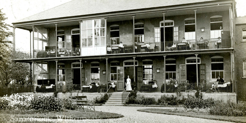 Sanatorium at Withernsea, 1906 shows patients and nurses sitting outside on porches and balconies.