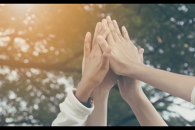 hands high five in air