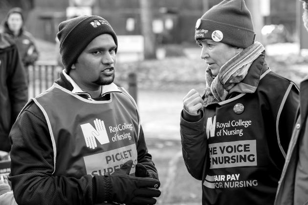 Discussions on the picket line