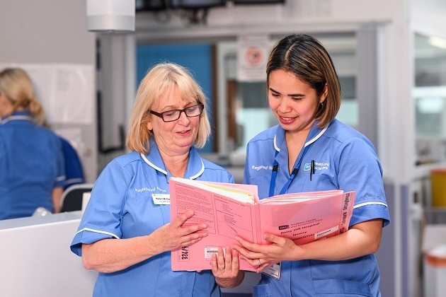 Job-evaluation-Helen-McGarry-and-colleague
