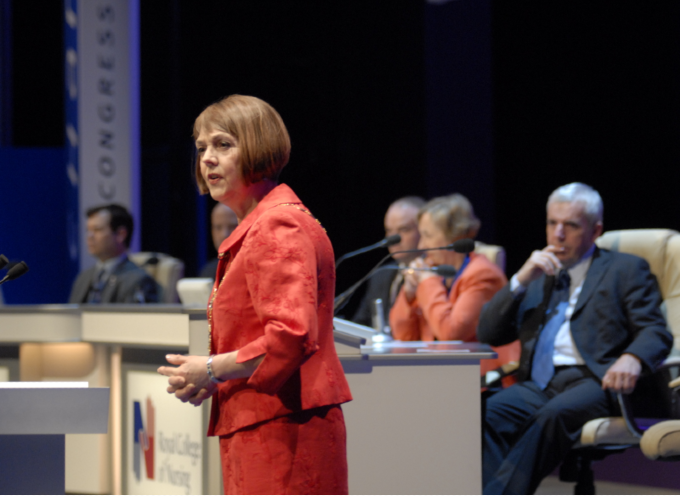 Maura Buchanan speaks at the lecturn at RCN Congress 2007