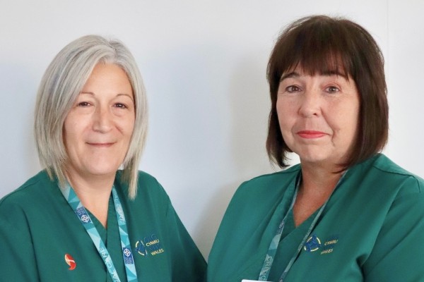 Shona-Lewis-left-and-Lynda-Jones-right-600x400